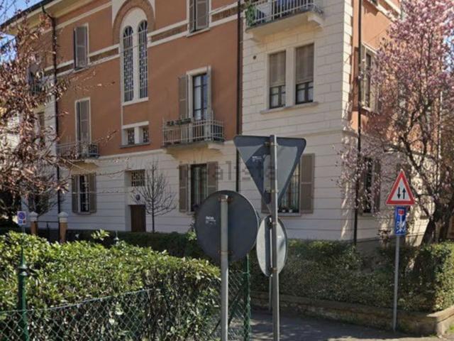 Appartamento in vendita di 102 m² in Via Montechiarugolo