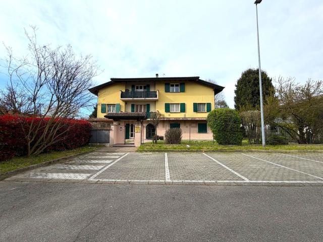 Appartamento in vendita di 102 m² in Via Montegrappa, 3