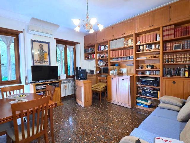 Appartamento in vendita di 102 m² in Via Sabrata, 30