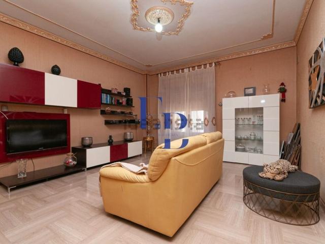 Appartamento in vendita di 102 m² in Via Saffo