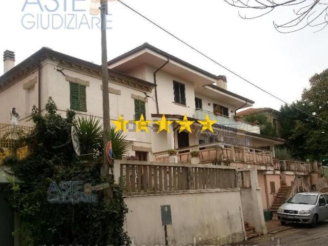 Appartamento in vendita di 102 m² in Via San Giovanni