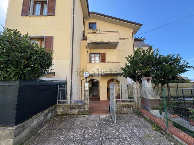 Appartamento in vendita di 102 m² in Via San Remigio di Sotto, 7
