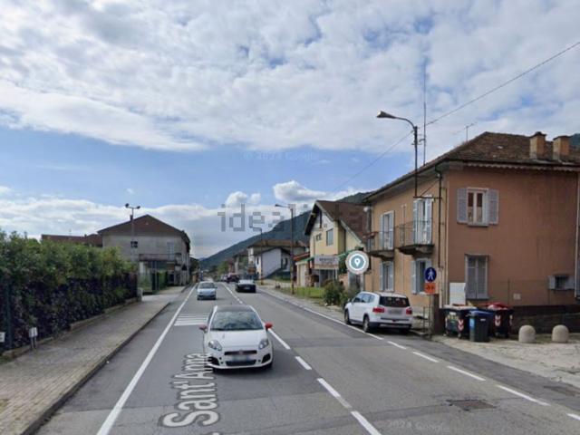 Appartamento in vendita di 102 m² in Via Sant&apos Anna