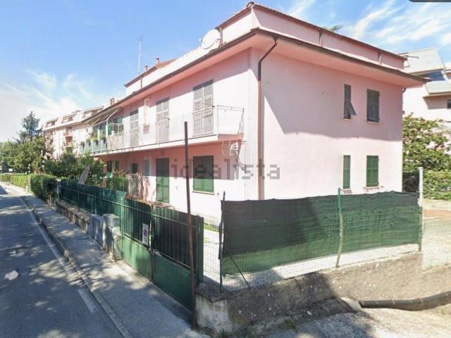 Appartamento in vendita di 102 m² in Via Sara