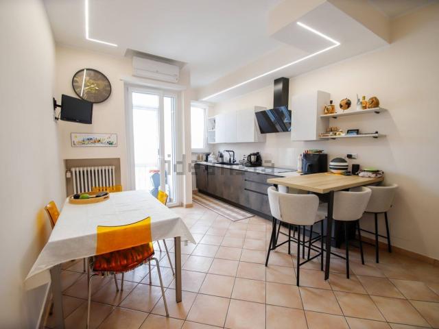 Appartamento in vendita di 102 m² in Via Sette Comuni, 84