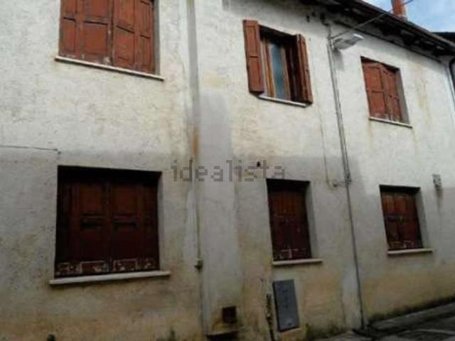 Appartamento in vendita di 102 m² in Via P. Venuti Medaglia d&apos Oro