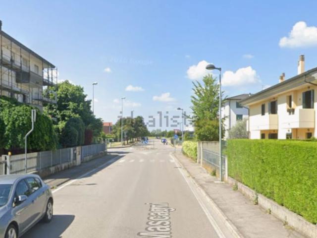 Appartamento in vendita di 102 m² in Via P. Mascagni