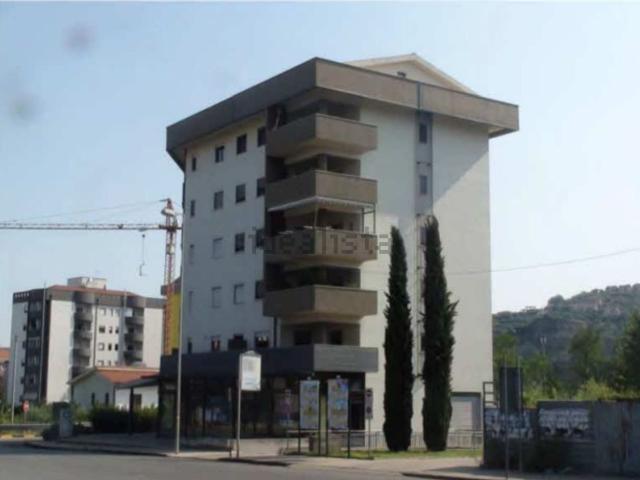 Appartamento in vendita di 102 m² in Via Popilia