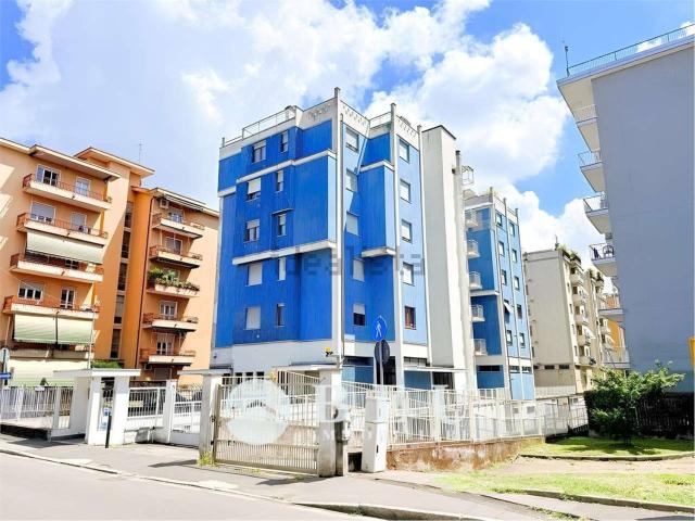 Appartamento in vendita di 102 m² in Via Padre Vismara, 49