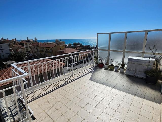 Appartamento in vendita di 102 m² in Via Pasteur, 5