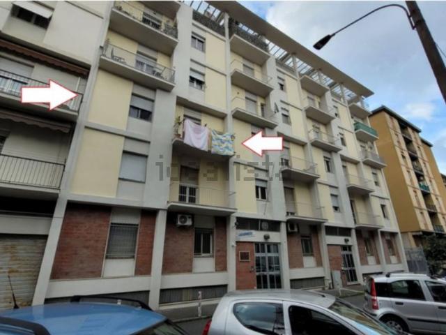 Appartamento in vendita di 102 m² in Via Ugo Foscolo