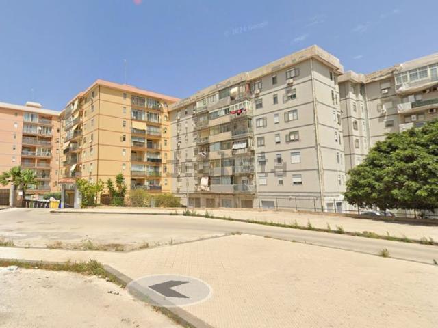 Appartamento in vendita di 102 m² in Via Vincenzo Boscarino