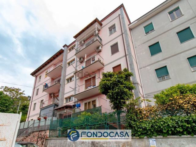 Appartamento in vendita di 102 m² in Via Vincenzo Buonopane