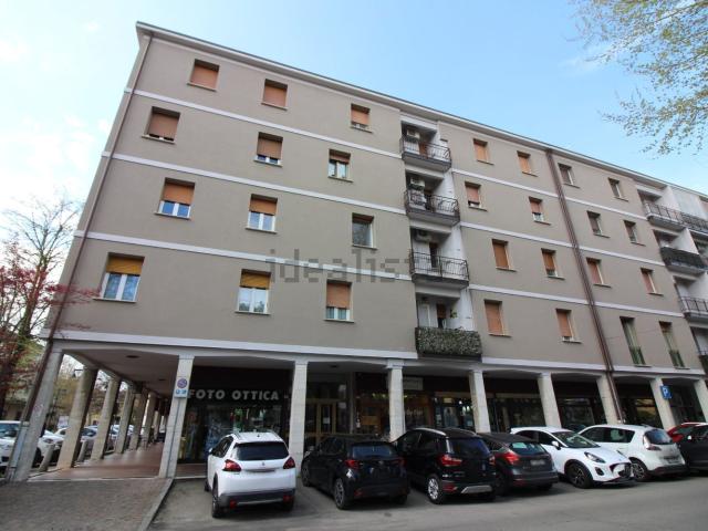 Appartamento in vendita di 102 m² in Via XXV Aprile, 2