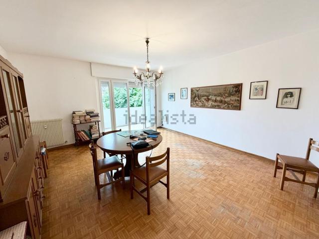 Appartamento in vendita di 102 m² in Viale Giuseppe Tullio