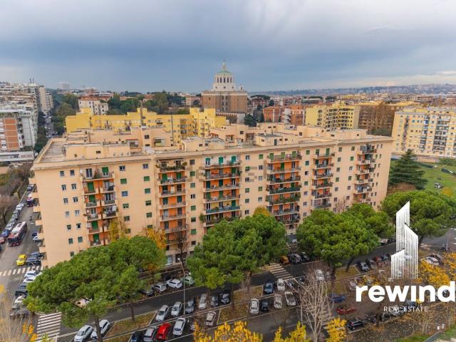 Appartamento in vendita di 102 m² in Viale Giustiniano Imperatore