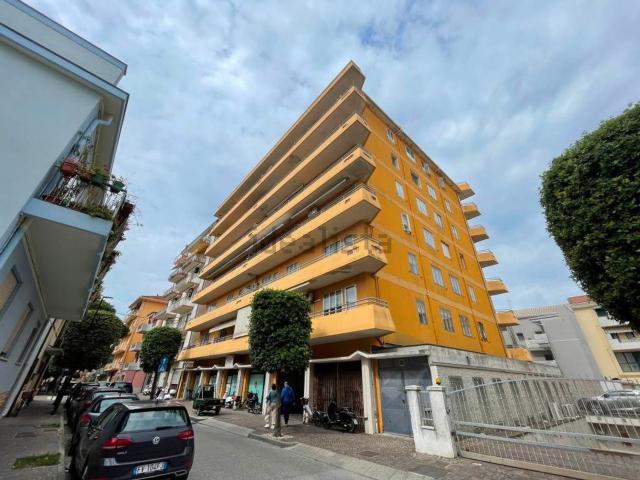 Appartamento in vendita di 102 m² in Viale Milano, 365