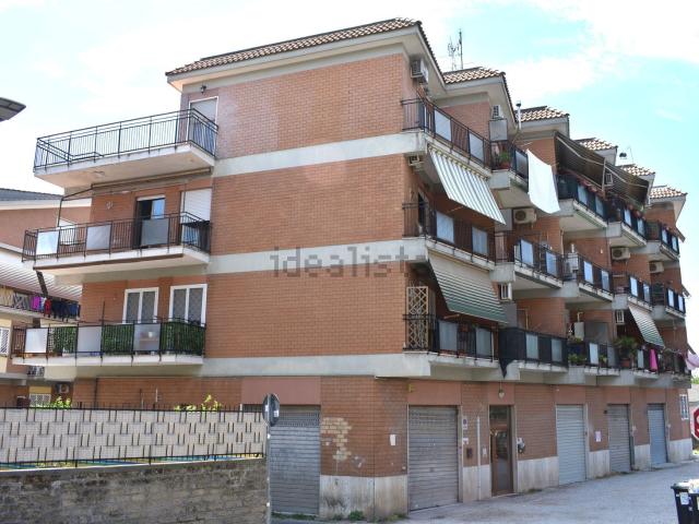 Appartamento in vendita di 102 m² in Vicolo San Carlino, 33