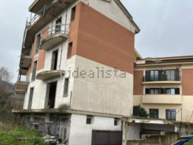 Appartamento in vendita di 102 m² in Contrada Giardino