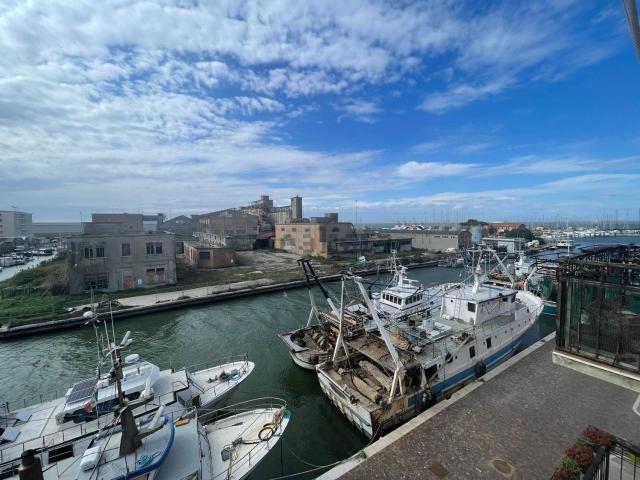 Appartamento in vendita di 102 m² in Fondamenta Canal Lombardo, 168