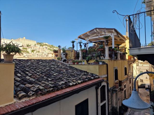Appartamento in vendita di 102 m² in Strada Correri, 15