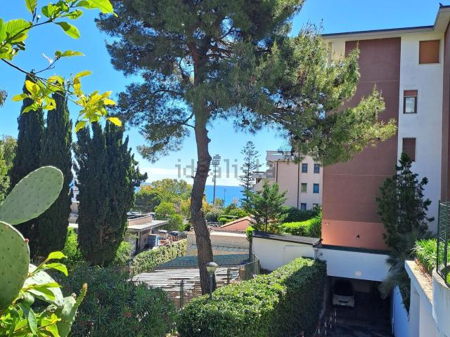 Appartamento in vendita di 102 m² in Strada Bonmoschetto, 2