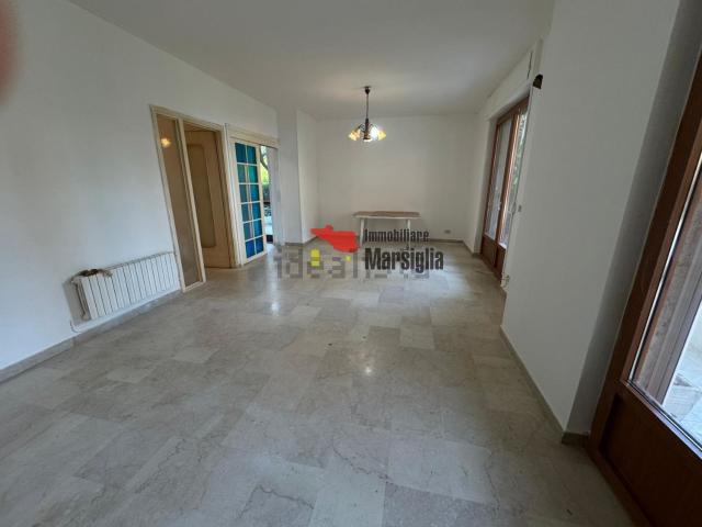 Appartamento in vendita di 102 m² in Strada Bonmoschetto, 8