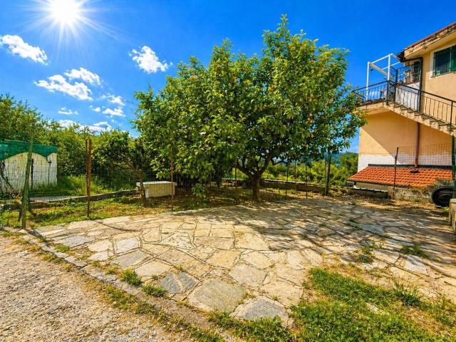 Appartamento in vendita di 102 m² in Strada Torrazza, 24