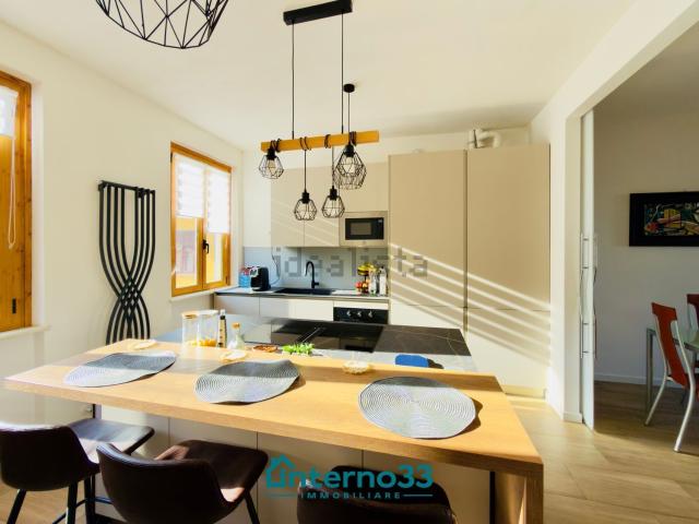 Appartamento in vendita di 103 m² in Via Camisano, 127