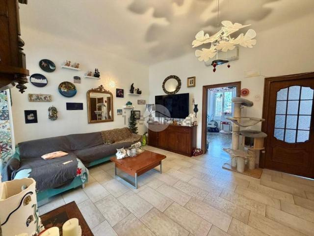 Appartamento in vendita di 103 m² in Via Anton Giulio Barrili, 4