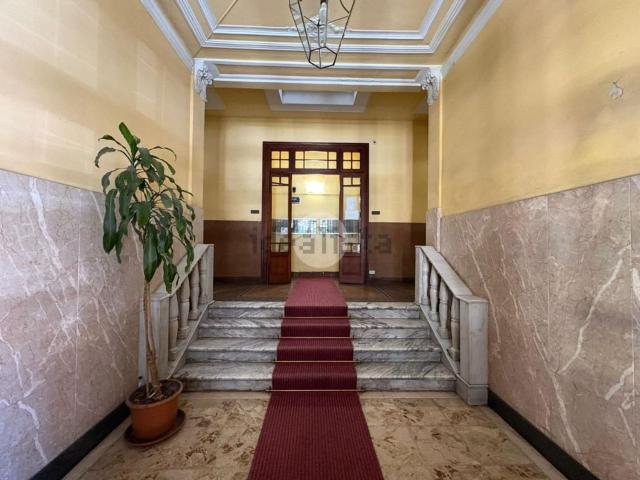 Appartamento in vendita di 103 m² in Via Antonio Cantore, 29