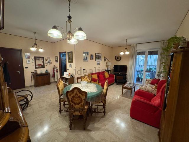 Appartamento in vendita di 103 m² in Via Achille Ferrari