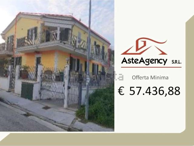 Appartamento in vendita di 103 m² in Via Adelio Franceschetti, 20