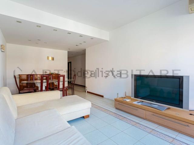 Appartamento in vendita di 103 m² in Via Alessandro Tassoni
