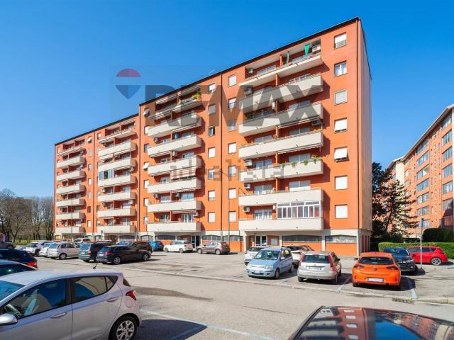 Appartamento in vendita di 103 m² in Via Appennini, 161