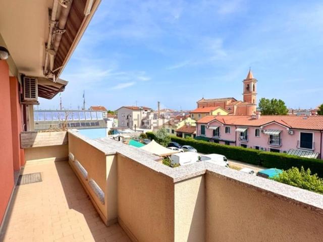 Appartamento in vendita di 103 m² in Via G. Cecchini, 57