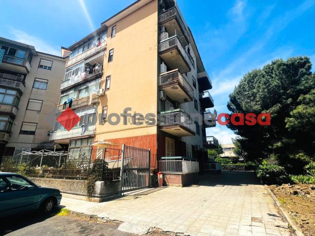 Appartamento in vendita di 103 m² in Via Generale Ameglio, 13