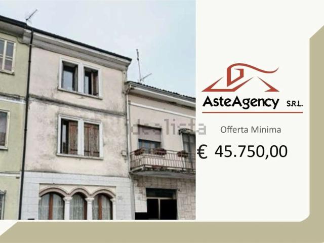 Appartamento in vendita di 103 m² in Via Giuseppe Garibaldi, 9