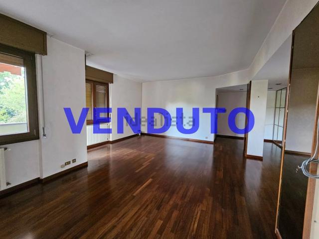 Appartamento in vendita di 103 m² in Via Giacomo Brodolini, 15