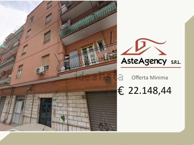 Appartamento in vendita di 103 m² in Via Giacomo Leopardi, 49