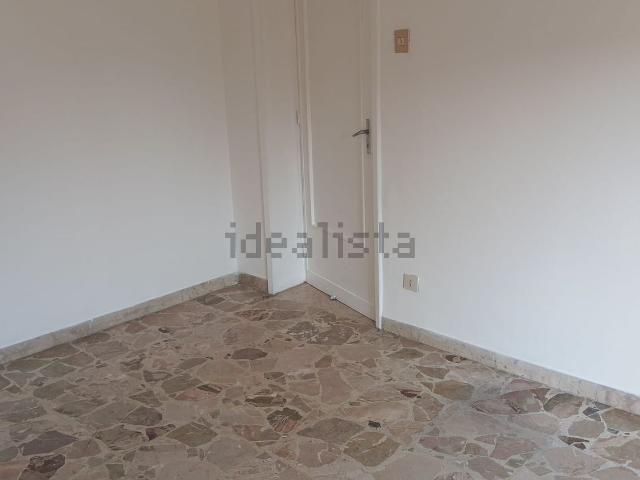 Appartamento in vendita di 103 m² in Via Dodici Apostoli