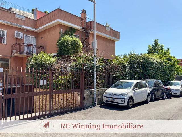 Appartamento in vendita di 103 m² in Via del Monte delle Piche, 18