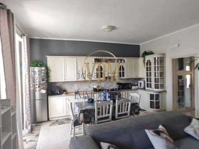 Appartamento in vendita di 103 m² in Via delle Azalee