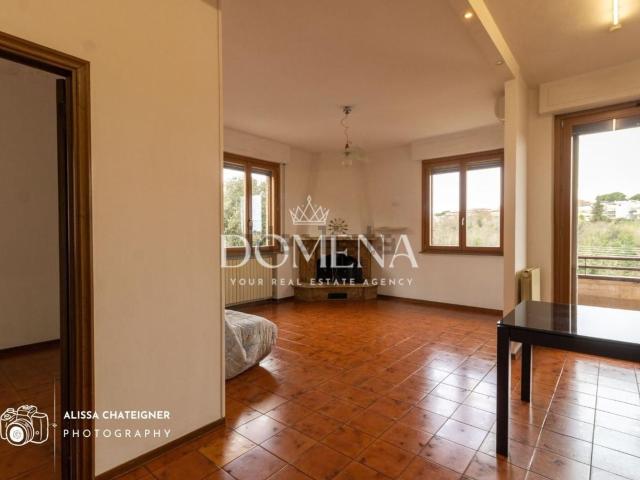 Appartamento in vendita di 103 m² in Via delle Vigne