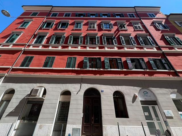 Appartamento in vendita di 103 m² in Via Enrico Toti, 2