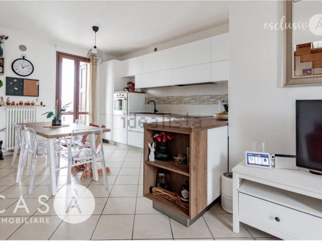 Appartamento in vendita di 103 m² in Via Famiglia Rondoni, 49