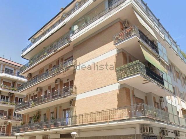 Appartamento in vendita di 103 m² in Via Francesco D&apos Ovidio, 89