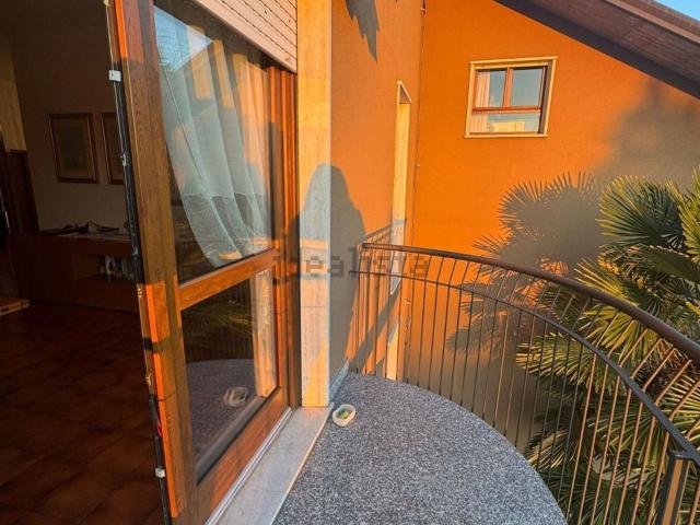 Appartamento in vendita di 103 m² in Via Fratelli Bandiera