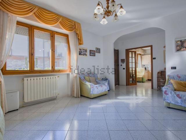 Appartamento in vendita di 103 m² in Via Imperia