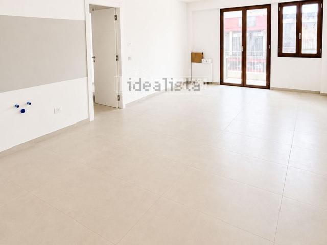Appartamento in vendita di 103 m² in Via Lombardia, 14